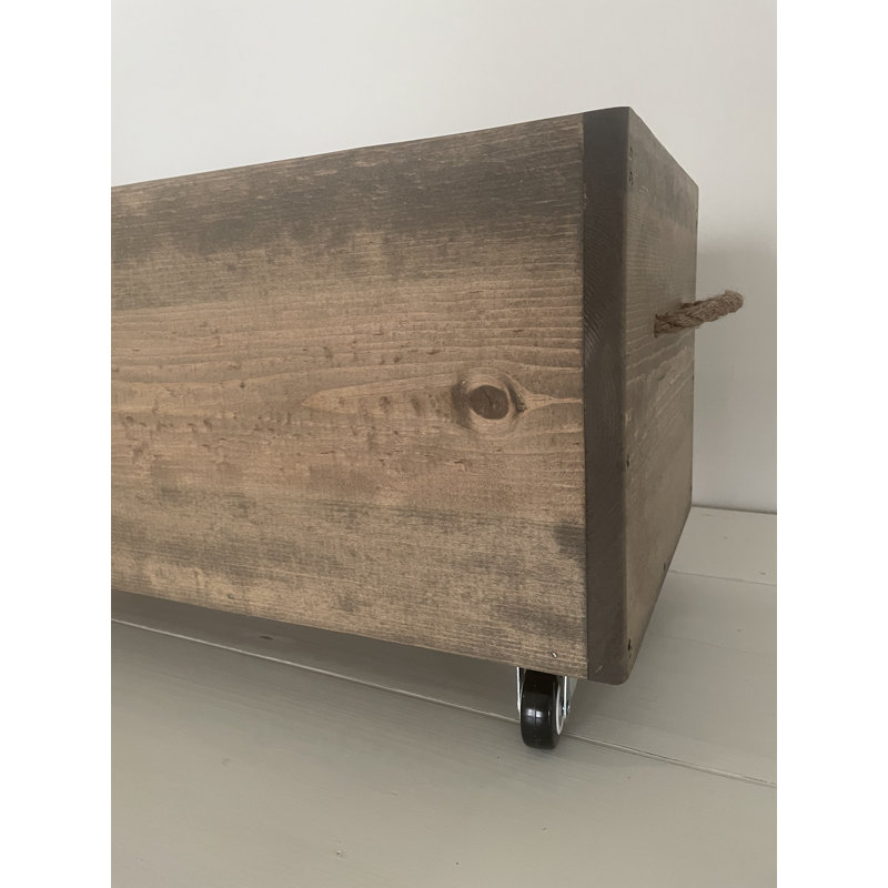 Boîte de rangement en bois massif personnalisable Addielynn, Oui