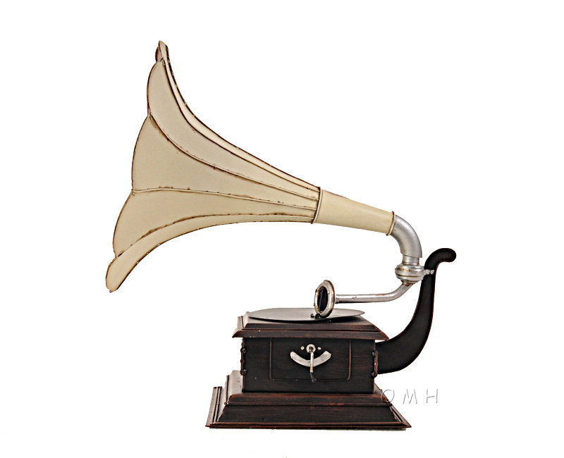Lenworth Entertainment Figurines & Sculptures