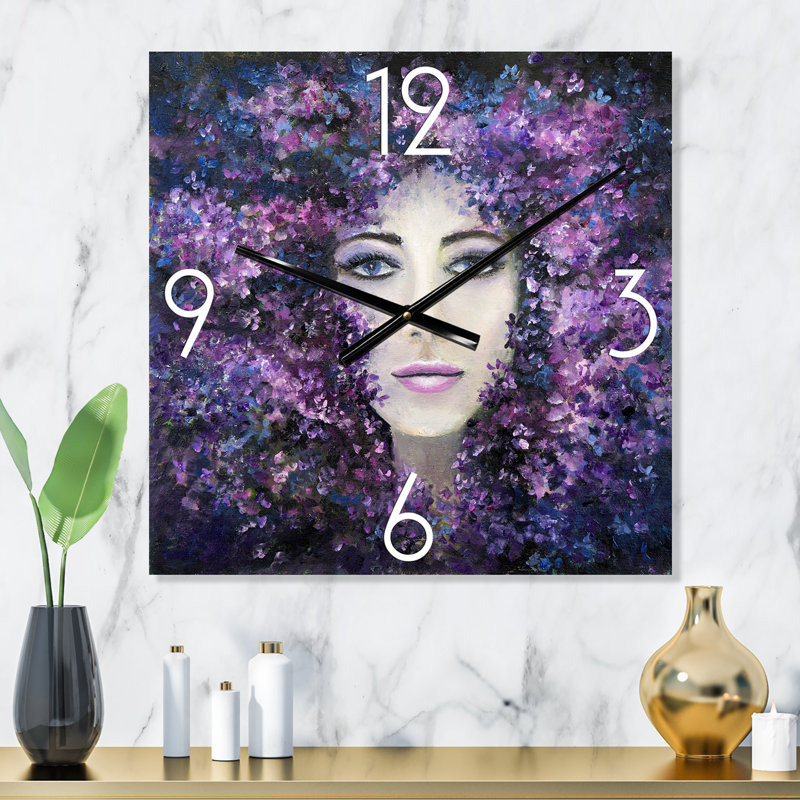 Horloge murale Portrait d'une femme avec des fleurs de lavande, Grand