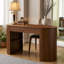 Bureau Quanta 60" avec rangement, finition noyer foncé, bureau moderne en MDF mélamine avec 2 tiroirs, étagères ouvertes et piètement demi-cylindrique. Poste de travail compact idéal pour le bureau à domicile, le bureau d'étude ou la chambre.