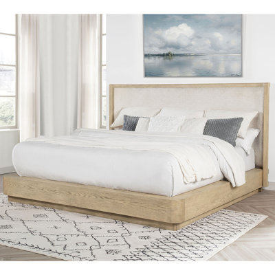 Grand lit au design côtier moderne, finition chêne beige, tête de lit à oreilles revêtue de tissu, peuplier massif et placage, structure en bois d'ingénierie de 73,5 pouces de long, tête de lit souple d'une hauteur de 50,78 po