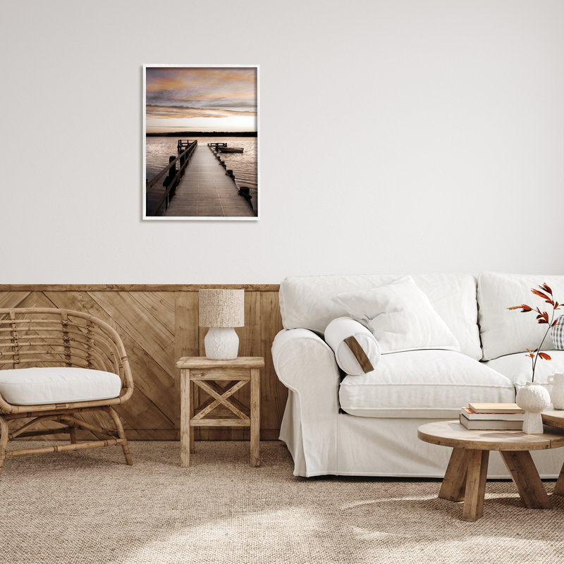 «Boat & Beach Pier», impression sur bois encadrée par Danita Delimont, H 30 po x l 24 po x P 1,5 po