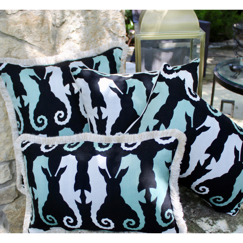 Lumbar Indoor/Outdoor Pillow Cover & Insert