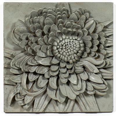 Sculpture murale en chrysanthème