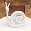 Figurines et sculptures d'escargot en résine blanche