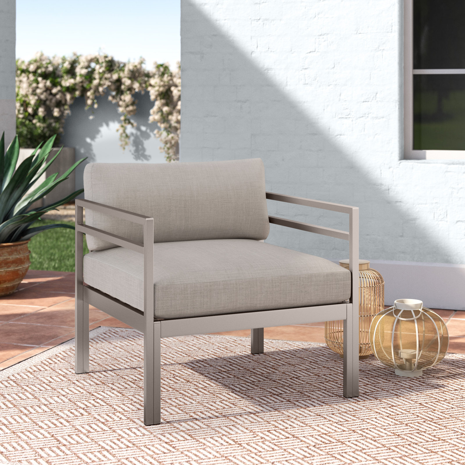 Nixon Aluminum Outdoor Lounge Chair