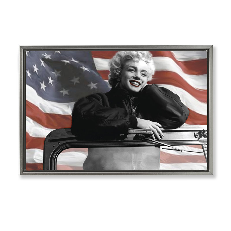 «Marilyn & Waving Flag», toile flottante encadrée par Jadei, Cadre flottant gris lustré, H 21 po x l 31 po