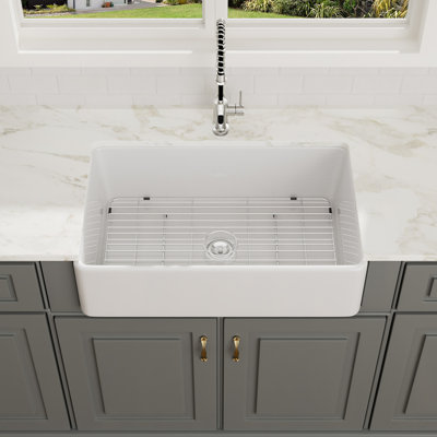 33" L x 20" W Single Basin Farmhouse Apron Kitchen Sink White Ceramic Kitchen Sink with Grid and Strainer