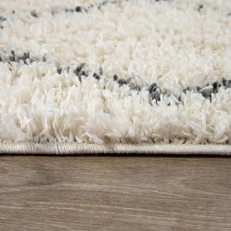 Troutdale 100% Polypropylene Cream/Black Outdoor Rug, Rectangle 240 x 340cm