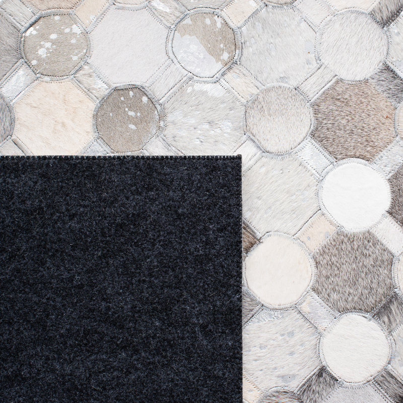 Ivory and Gray Geometric Cowhide Flatweave Rug, 4' x 6'