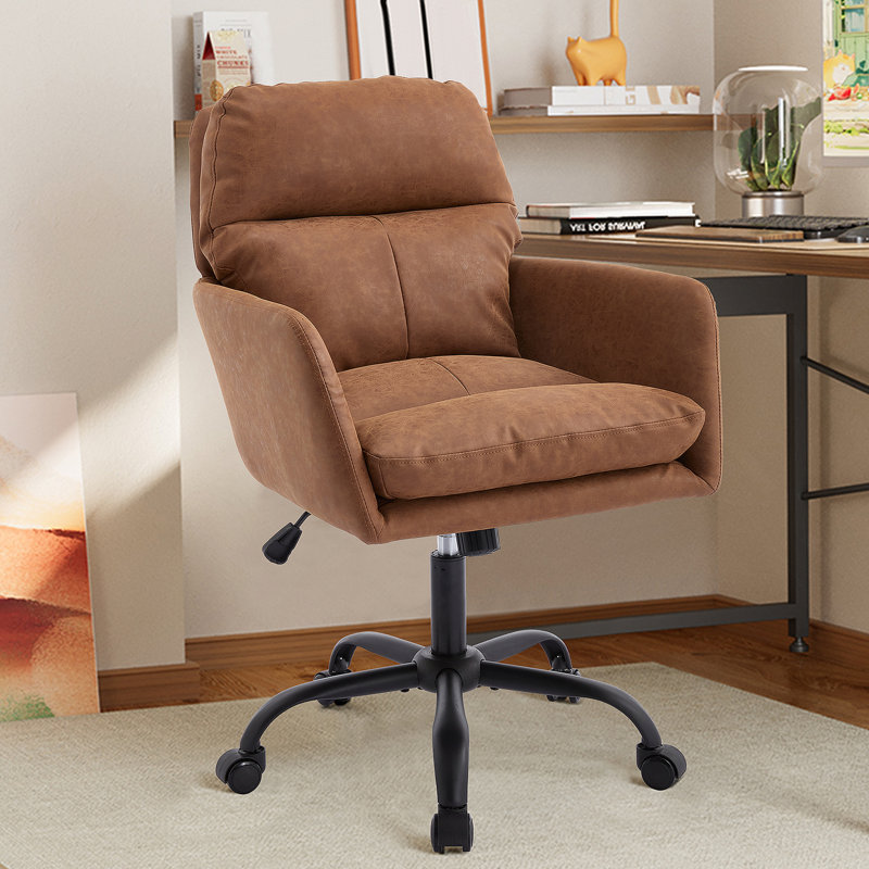 Cuir artificiel, similicuir, base noire, hauteur réglable, convient au bureau, à la chambre à coucher, à la coiffeuse et à d'autres environnements. Une chaise de bureau. Brun
