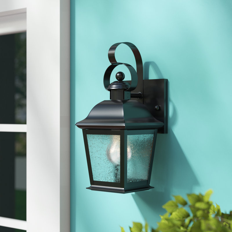 Mount Vernon Aluminium Wall Light