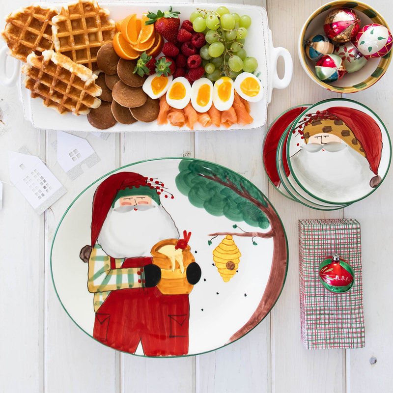 VIETRI Old St. Nick Serving Dish