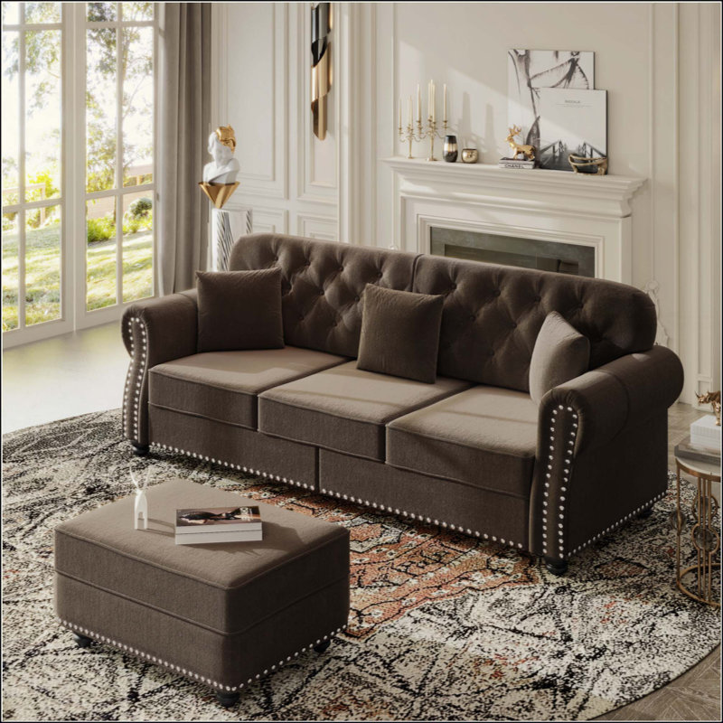 Canapé Chesterfield rembourré en velours avec garniture cloutée et accoudoirs roulés, canapé de style Mid-Century moderne capitonné, comprend 3 coussins