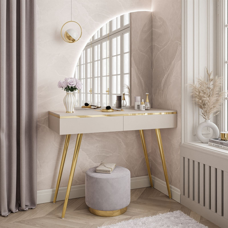 Avdulah Dining Table