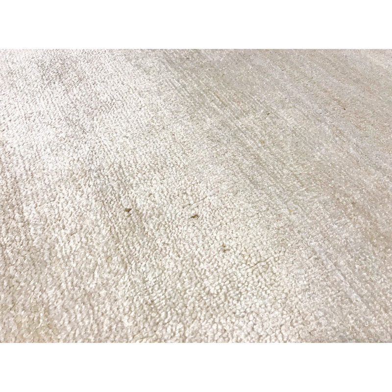 Tapis beige noué à la main de haute qualité