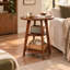 Table d'appoint ronde classique en noyer massif à 3 niveaux, table de chevet et table de chevet de 60,3 cm de haut avec étagères de rangement