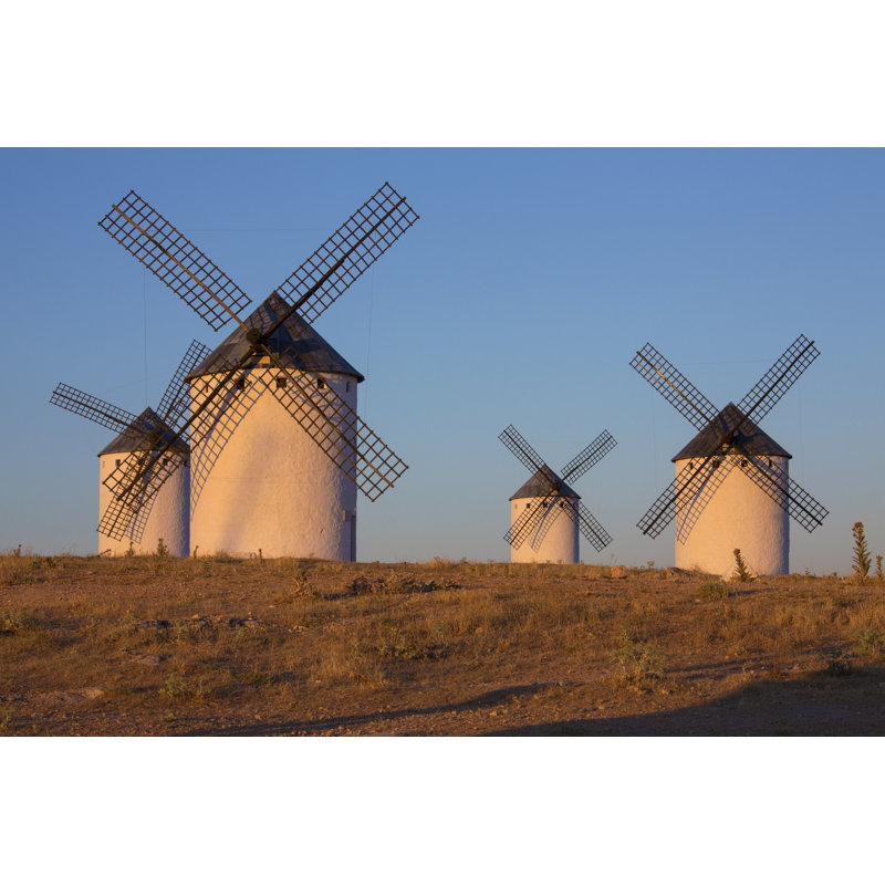 Vestel Windmills - La Mancha sur toile, H 8 po x l 12 po