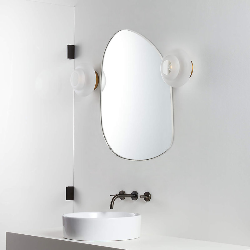 Miroir mural Bertlinde, 22 po x 30 po, Chrome chrome
