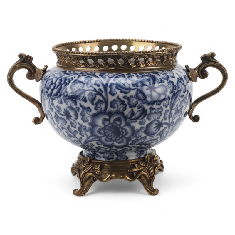 Pot à fleurs en porcelaine avec bronze bleu et blanc Ormolu