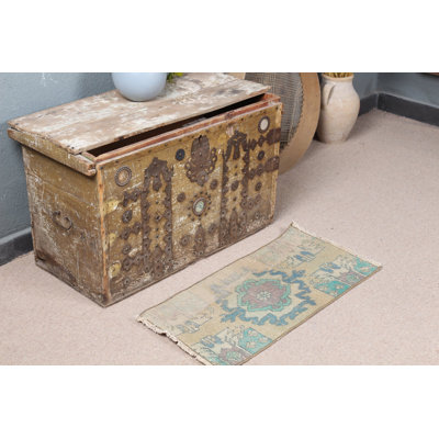 Tapis turc tissé à la main en brun discret pour une entrée accueillante et un tapis de porte chauffant