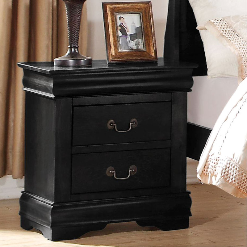 2 Table de chevet en noir pour un charmant intérieur de chambre à coucher