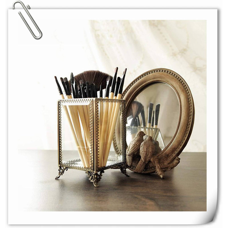 Organisateur de maquillage en plastique Cyntrell