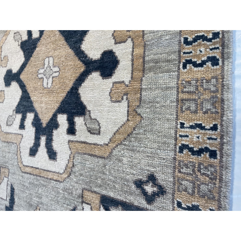 Oriental Area Rug in Ivory/Navy/Orange