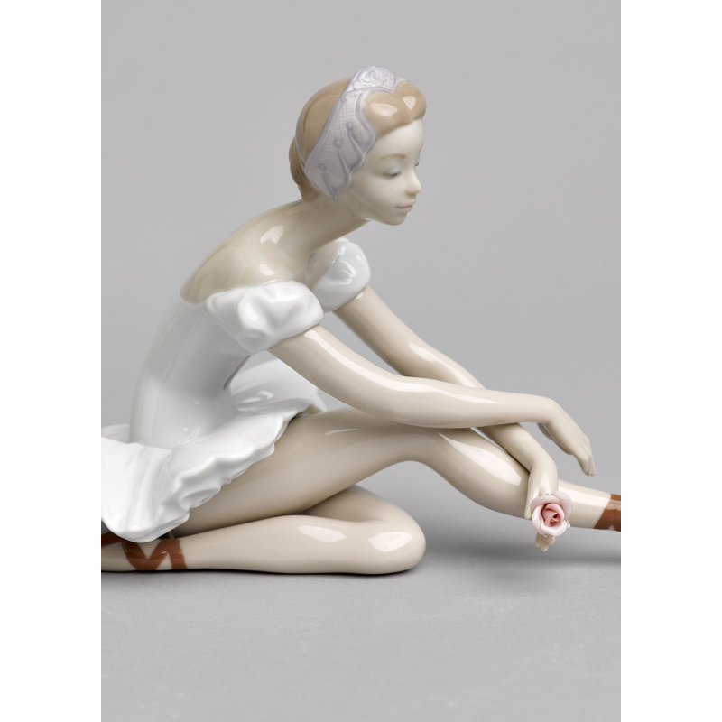 Ballet Figurine