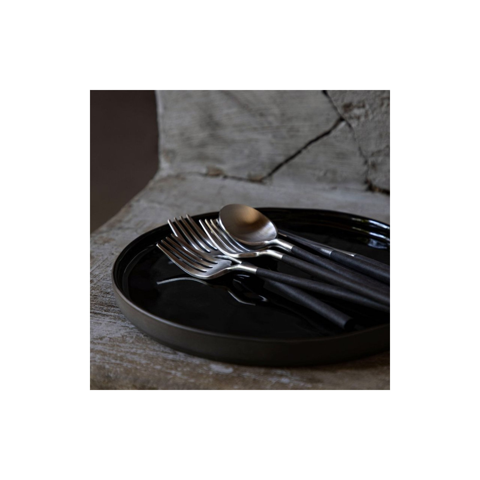 Mito Stainless Steel Flatware - Set of 5, Black