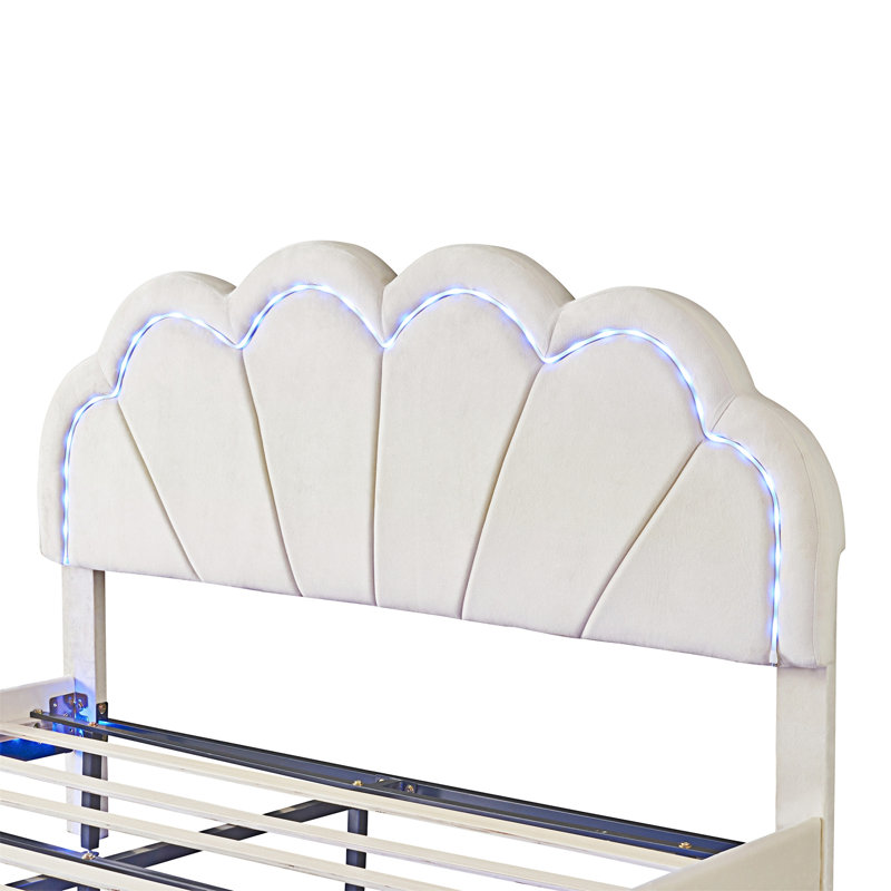 Lit à panneau tapissier Kasmira, Grand, Beige