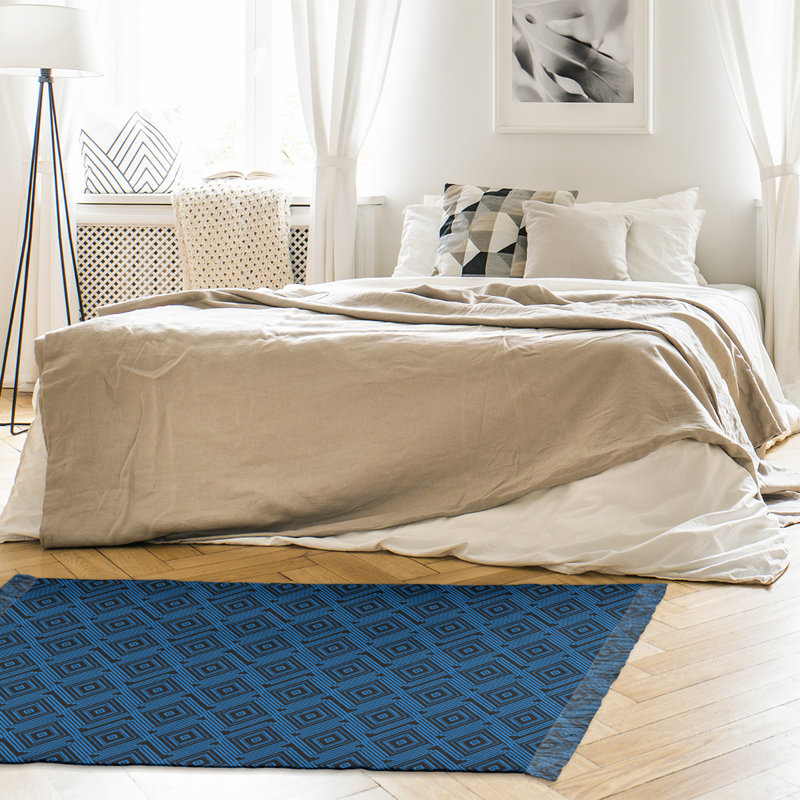 Tapis bleu de labyrinthe carré Mcguigan, Non