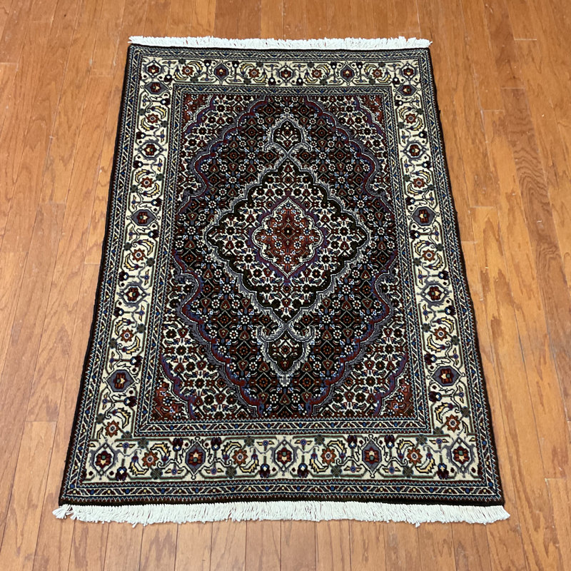  Tapis en laine et soie Tabriz