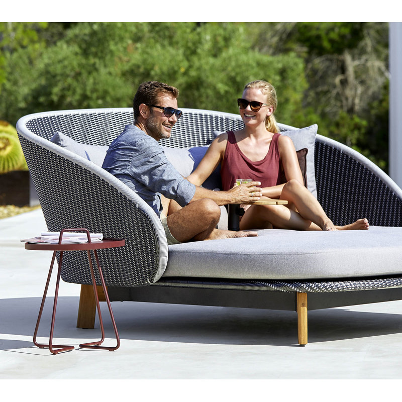 On-the-Move Outdoor Round Side Table, Taupe, 20.5"