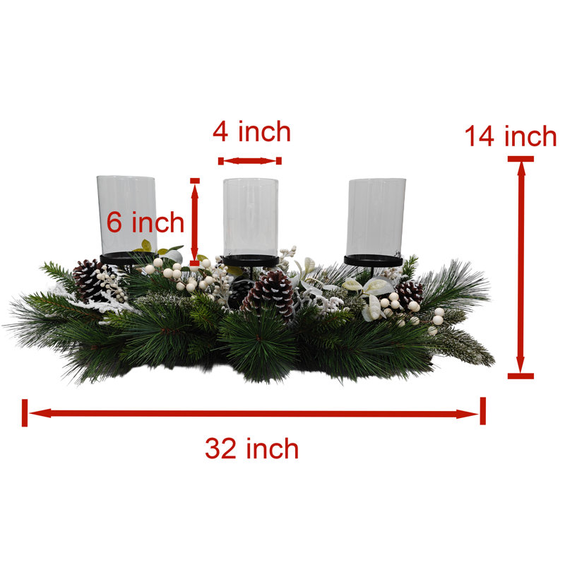 Centre de table de Noël enneigé avec bougies triples et ouragan en verre
