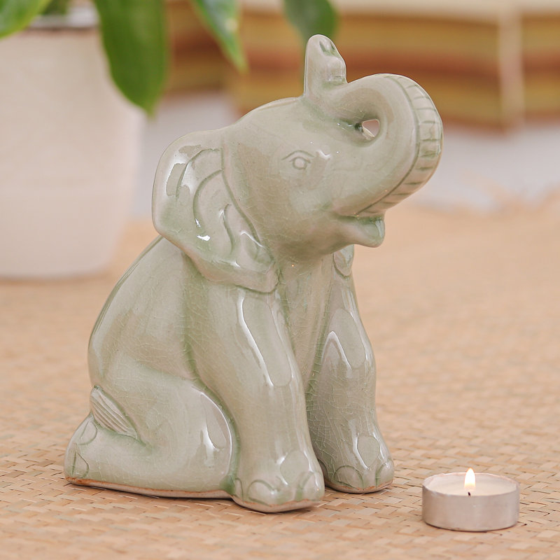 Flerida Handmade Ceramic / Porcelain Figurine / Sculpture Decorative Object