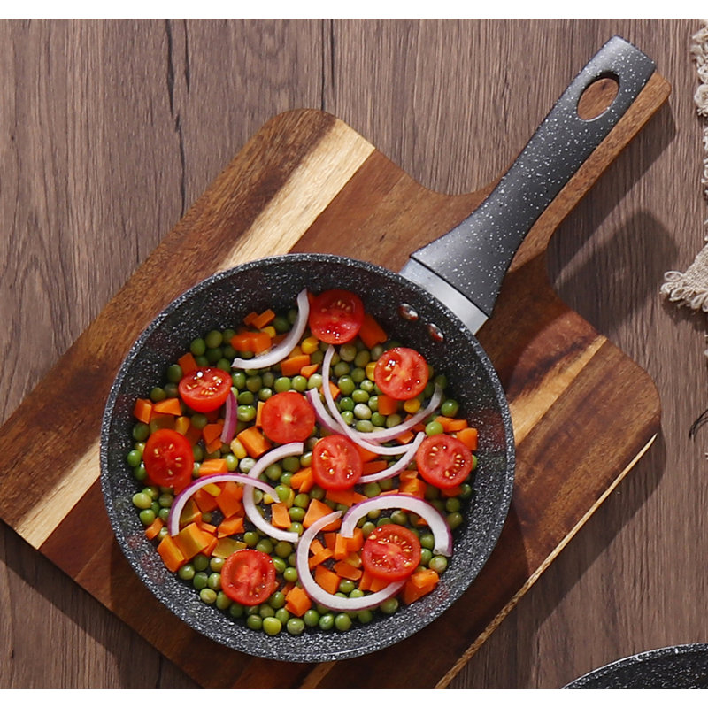 Lorren Home Trends Ceramic Coated Fry Pan, Heat-Resistent Handle, PFOA Free, Easy To Clean, Induction Compatible,, 8", Gris