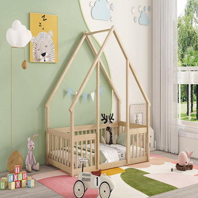Structure de lit simple en bois avec clôture et garde-corps