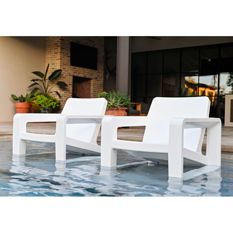 Deck Outdoor Lounge Chair, Highcloud White