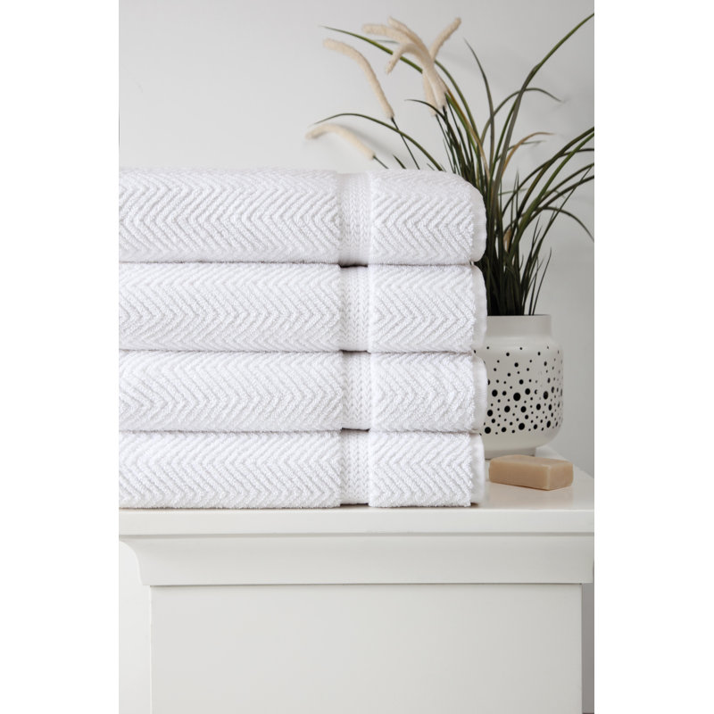 Vandewa Plush Bath Towel, White