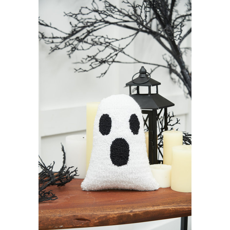 Halloween Ghost Hooked Throw Pillow, Ghost