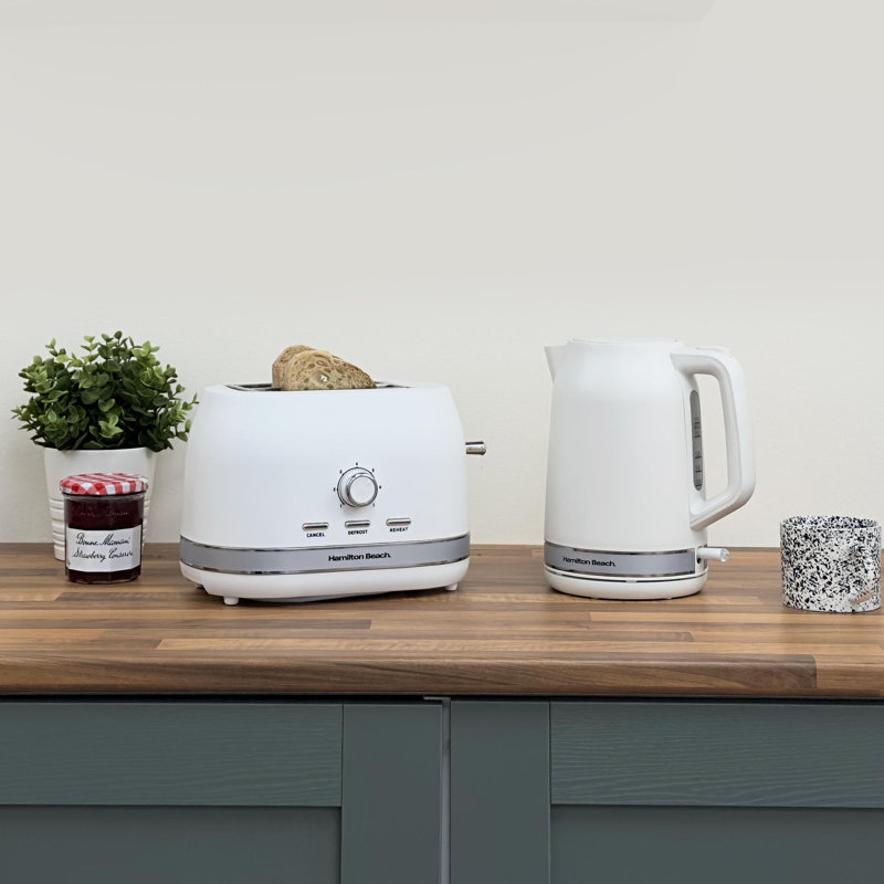 Hamilton Beach Ella Collection 1.7L Kettle and 2 Slice Toaster Set, White