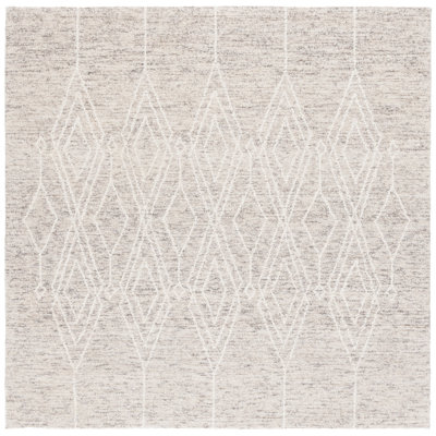 Kiian Hand Tufted Wool Cotton Geometric Rug in Gray/Ivory