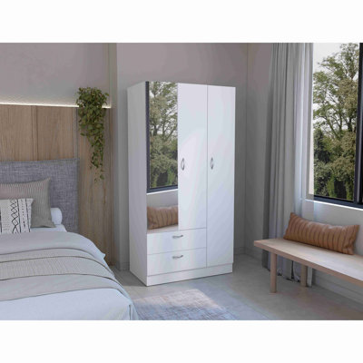 Armoire à miroir 3 portes Riverside avec deux tiroirs, quatre tablettes et une tringle