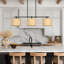 Lustre linéaire à 3 lumières avec abat-jour tambour en tissu Aarzo, luminaire suspendu pour îlot de cuisine à intensité variable, hauteur de suspension réglable pour la salle à manger et la cuisine