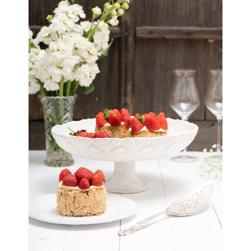 Vintage Inspired Ceramic Ceramic Cake Stand, White