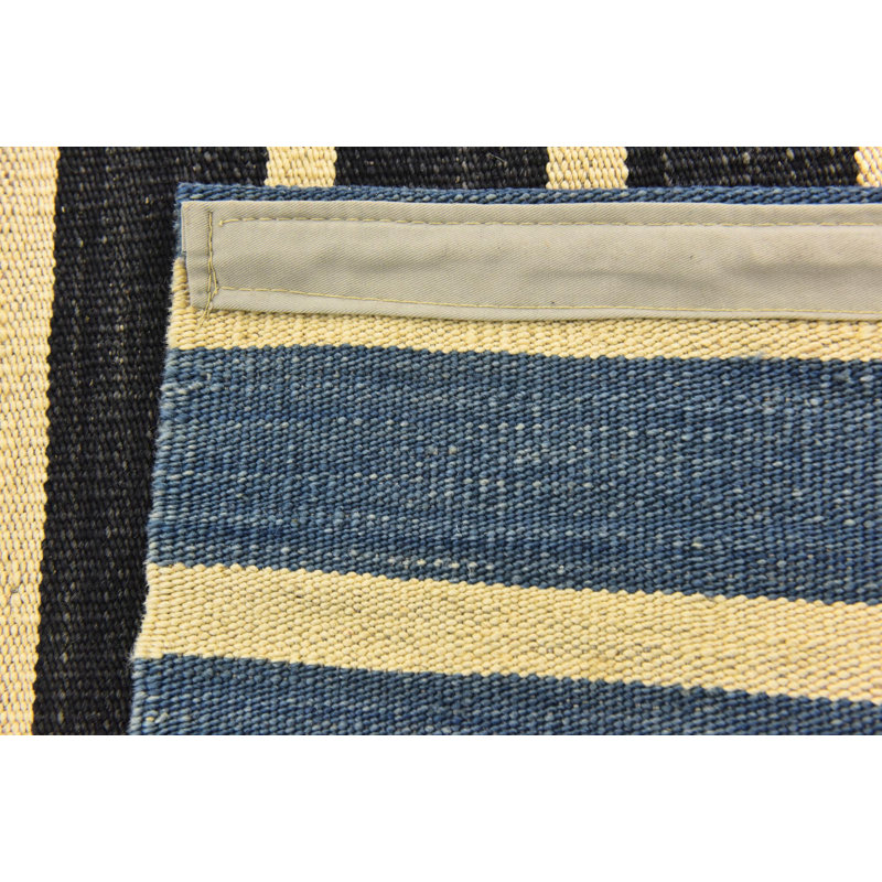 Tapis noir Ohlson