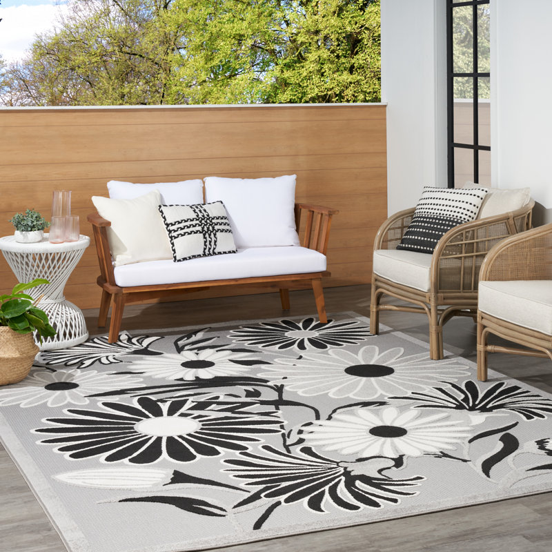 Ameleah Floral Indoor / Outdoor Rug, Rectangle 6' x 9'