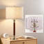 Lampe de table moderne à DEL avec interrupteur à intensité variable, base en bois naturel et abat-jour en lin pour la chambre à coucher, le salon, le bureau et la table de chevet