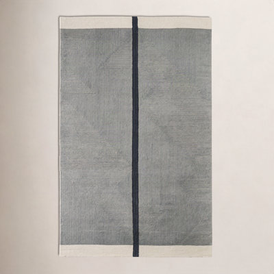 Nio Gray Black Hand-Woven Rug